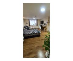 Large double room with ensuite - Image 2