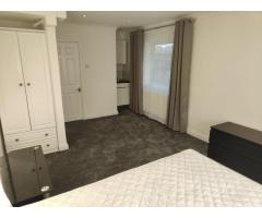 Duży pokój z prywatną łazienką - Image 2