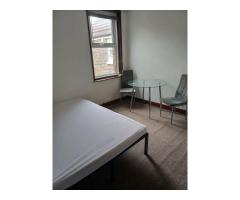 Pokoj dla jednej osoby. - Image 3