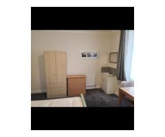 Large double room - Image 4