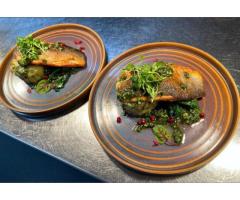 Hotel poszukuje osób do pracy na stanowiska: Kucharz oraz Pomoc kuchenna.