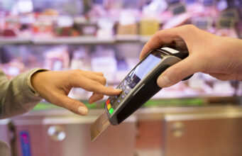 Podwyżki podatków mogą spowodować wzrost cen żywności, ostrzegają supermarkety