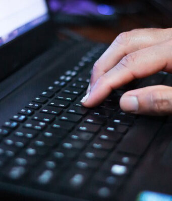 Wielka Brytania: od lipca strony pornograficzne muszą „dokładnie” weryfikować wiek użytkowników