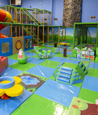 Nowy kryty miękki plac zabaw w Southampton