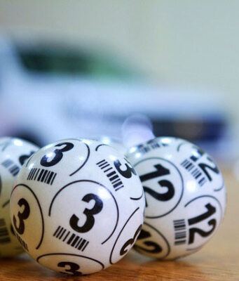 Wygrana w wysokości 26 mln funtów w EuroMillions dla posiadacza losu z Wielkiej Brytanii