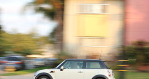 Nauka jazdy jest nieopłacalna- tak uważa 70% dorosłych bez prawa jazdy